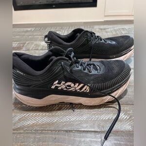 hoka one one bondi 7 mens size 11 running sneakers black/white